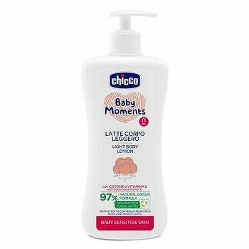 CHICCO Šampón micelárny na vlasy a telo s dávkovačom Baby Moments Sensitive 94 % prír. zložiek 500 ml